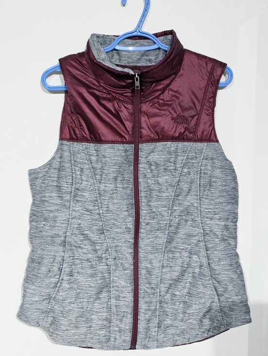 The North Face Jackets & Blazers - The North Face Pseudio Women’s Gray Red Full Zip Performance Vest Size XL